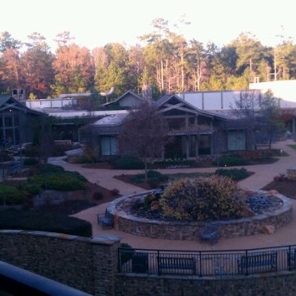 Foto diambil di The Lodge and Spa at Callaway Gardens, Autograph Collection oleh Yeah Lets G. pada 12/17/2011