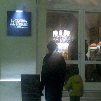 1/22/2012 tarihinde Tiziana D.ziyaretçi tarafından La Cantina delle Streghe'de çekilen fotoğraf