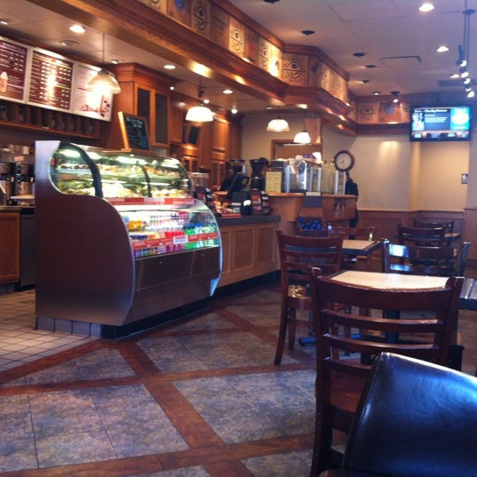 Photo taken at The Coffee Bean &amp; Tea Leaf by John L. on 3/28/2012