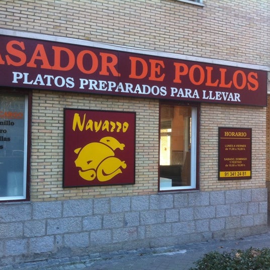 Asador De Pollos Navarro Local de pollo frito en Orcasitas