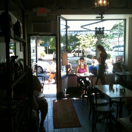 Photo taken at Le Salbuen Cafe Market by Gerald W. on 6/23/2012
