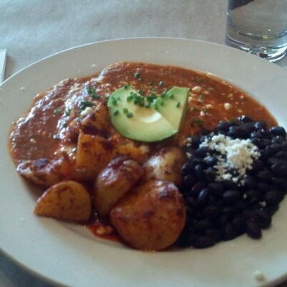 Снимок сделан в Criollo Latin Kitchen пользователем bluecat 7/23/2011