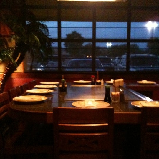 Photo taken at Japon Steak House &amp; Sushi Bar by Ryan R. on 4/17/2011