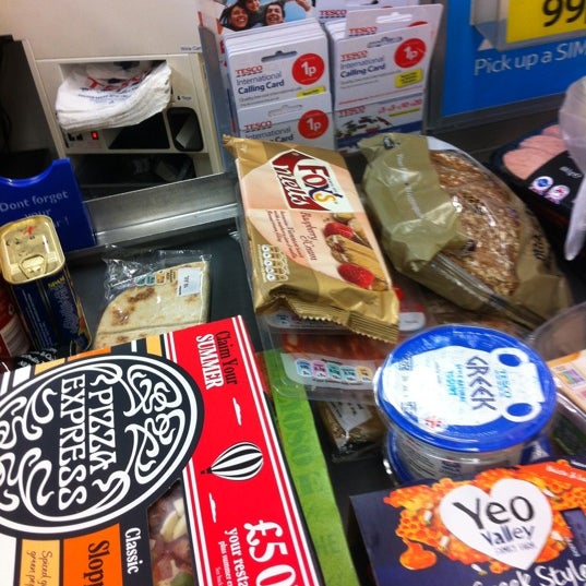 Tesco Express Bethnal Green North Londra, Greater London