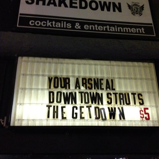 Foto diambil di Shakedown Bar oleh Richard C. pada 6/12/2012