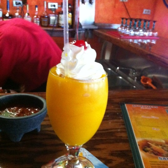 4/29/2012 tarihinde edward r.ziyaretçi tarafından Guadalajara Mexican Restaurant'de çekilen fotoğraf