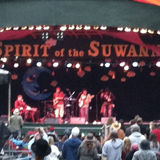 Photo taken at Spirit Of The Suwanee Music Park &amp; Campground by Hal B. on 10/21/2011