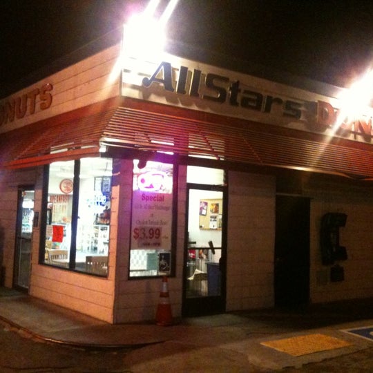Photo taken at All Stars Donuts by Maurice J. on 1/1/2012