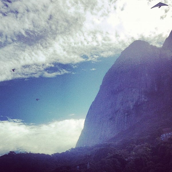 Photo prise au Voo Livre Parapente e Asa Delta em São Conrado par Gustavo A. le7/10/2012