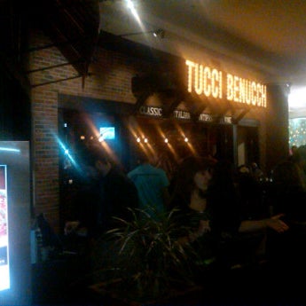 รูปภาพถ่ายที่ Tucci Benucch โดย Rossana G. เมื่อ 11/12/2011