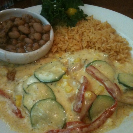 Снимок сделан в Abuelo&#39;s Mexican Restaurant пользователем Alexa B. 6/20/2011