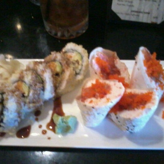 Foto diambil di Kura Sushi oleh Stephanie I. pada 8/27/2012