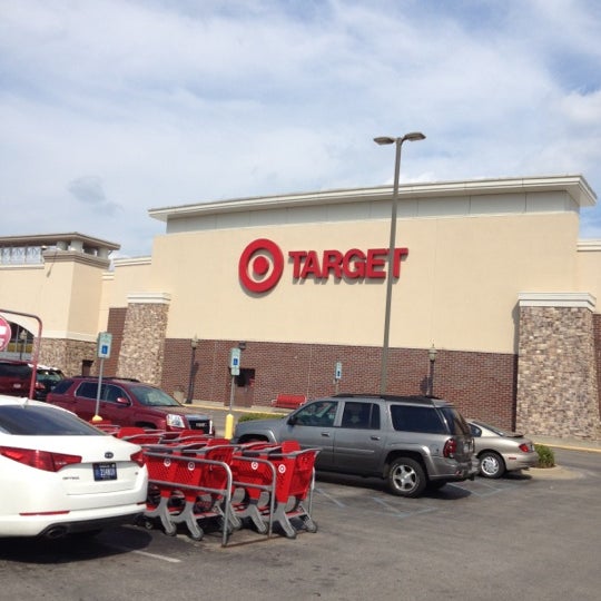 Target Evansville East Side 1876 ziyaretçidan 16 tavsiye