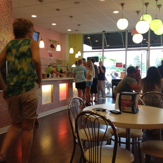 Yo Factor Frozen Yogurt (Now Closed) Toms River, NJ