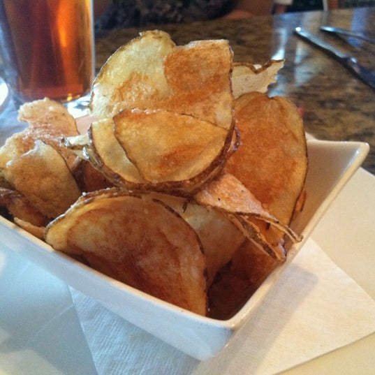 Baker's Crust American Restaurant in Chesapeake