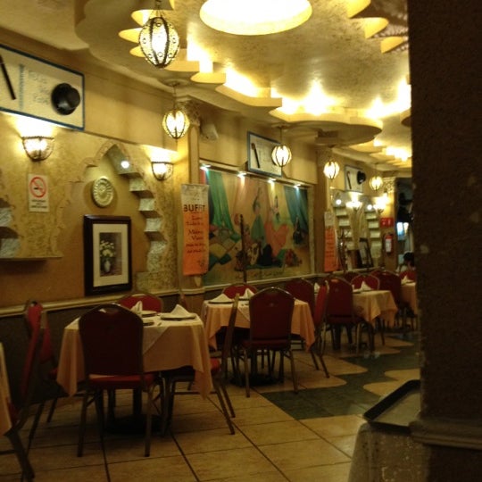 Photo taken at Restaurant Árabe Miguel by Jorge C. on 6/19/2012