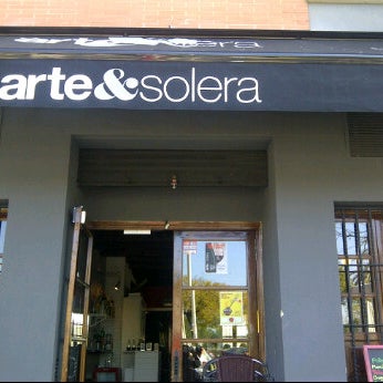 รูปภาพถ่ายที่ Arte y Solera โดย Luis R. เมื่อ 3/11/2012