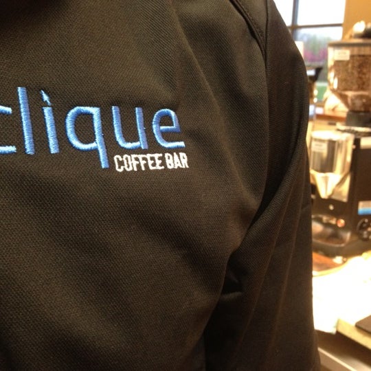 4/14/2012にKyle R.がClique Coffee Barで撮った写真