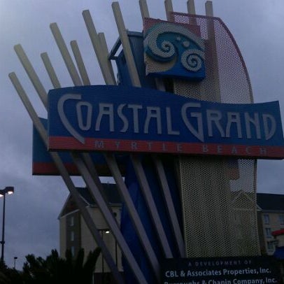 4/6/2012 tarihinde Jessica M.ziyaretçi tarafından Coastal Grand Mall'de çekilen fotoğraf