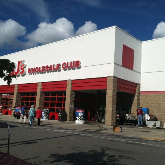 BJ's Wholesale Club Warehouse or Wholesale Store