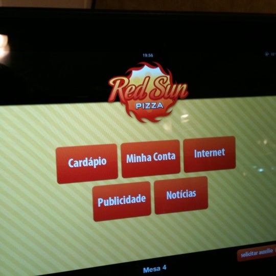 รูปภาพถ่ายที่ RedSun Pizza โดย Walter J. เมื่อ 6/1/2012