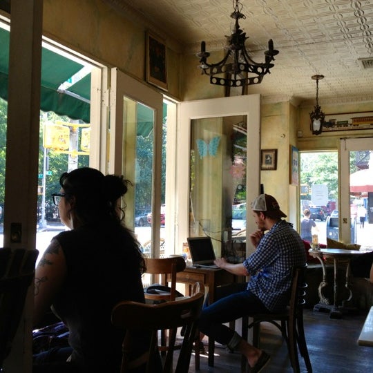 Photo taken at Cafe Pick Me Up by Thomas D. on 8/31/2012