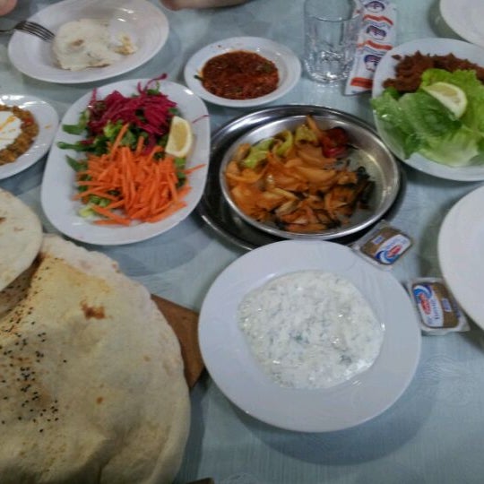 5/12/2012にMr. B.が01 Güneyliler Restorantで撮った写真