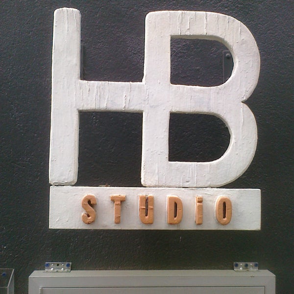 4/15/2012にPat D.がHB Studioで撮った写真