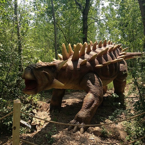 Снимок сделан в Field Station: Dinosaurs пользователем Mo B. 7/4/2012