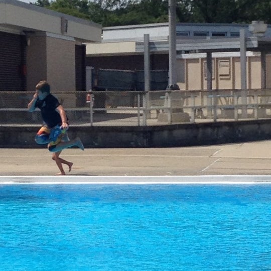 allied veterans memorial swimming and wading pool