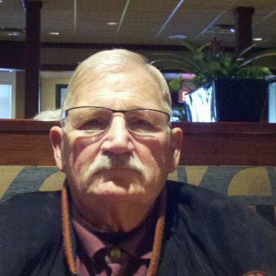 Photo taken at Red Lobster by Jackie on 2/8/2012