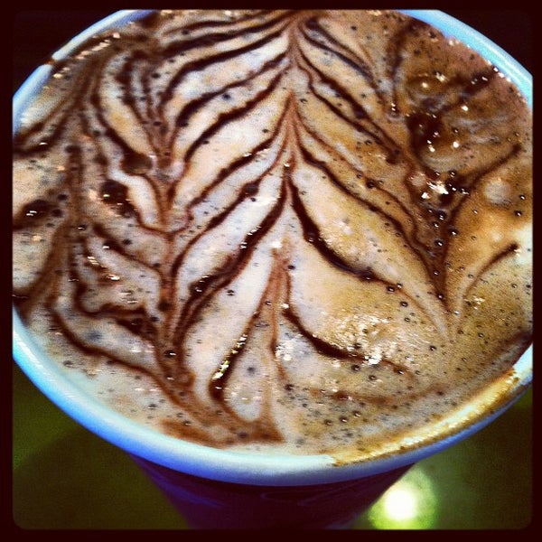Снимок сделан в St. Barts Coffee Co. пользователем Jake C. 6/19/2012