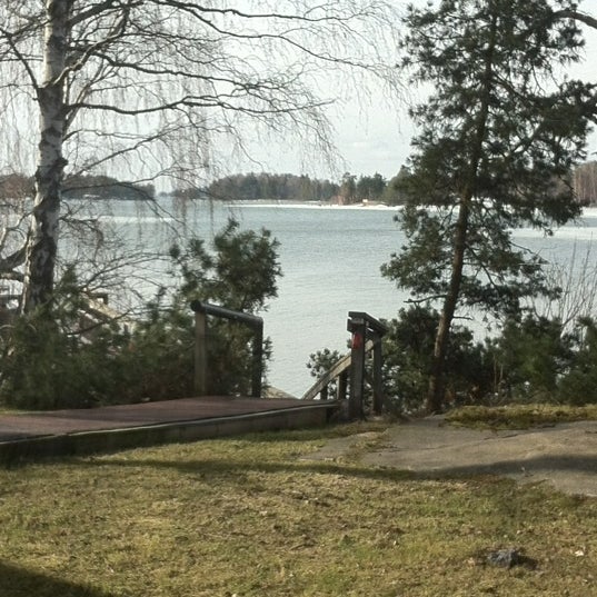 Das Foto wurde bei Suomen Saunaseura von Seppo P. am 3/31/2012 aufgenommen