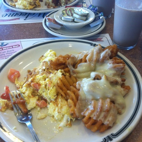 Photo taken at State Line Diner by Mandy S. on 3/18/2012