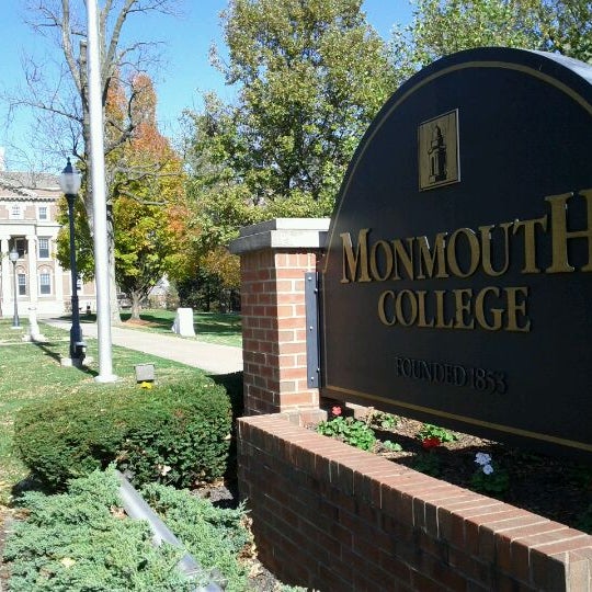 Monmouth College College and University in Monmouth