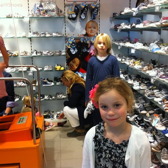 schoenenwinkel paddepoel groningen