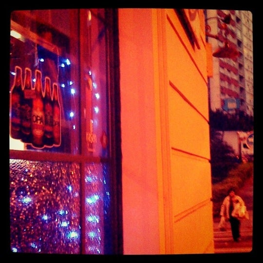 Foto scattata a Tuyuty Pub Café da Gabriela M. il 7/14/2012