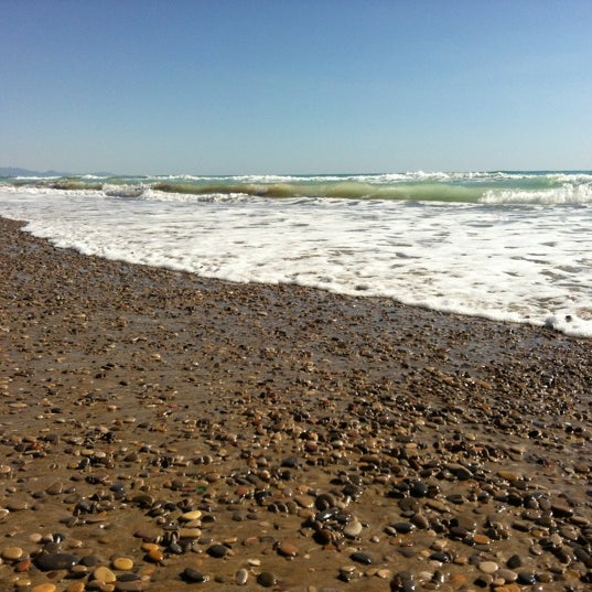 Photo taken at Playa de Almarda by Patxi B. on 9/2/2012