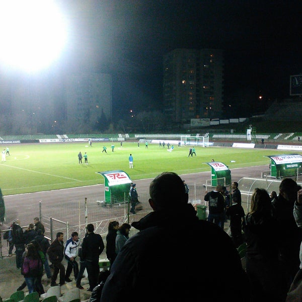 Foto tirada no(a) Стадион Берое (Beroe Stadium) por Nikolay Z. em 3/21/2012