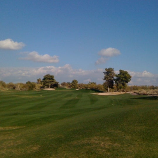รูปภาพถ่ายที่ Boulders Golf Club โดย Drake D. เมื่อ 1/6/2012