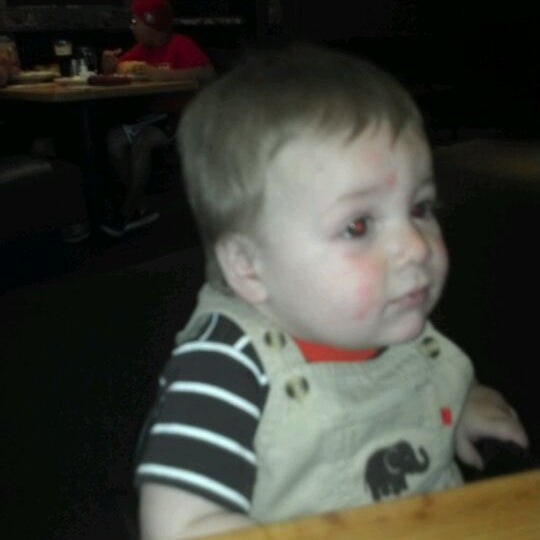Photo taken at BJ&#39;s Restaurant &amp; Brewhouse by Jason S. on 4/28/2012