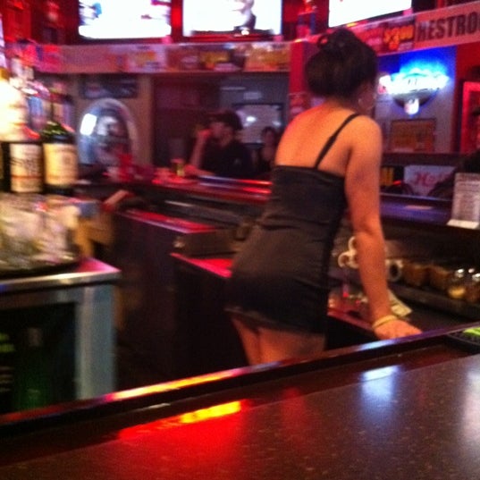 Hotshots Sports Bar And Grill O Fallon Il Sports Bar In O Fallon