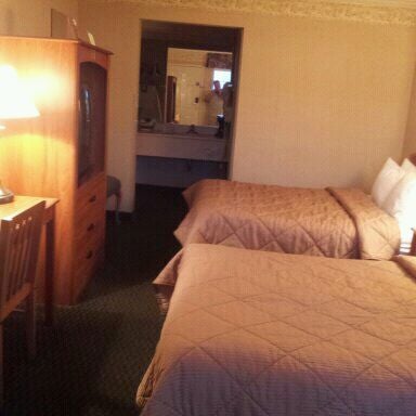 Photos At Comfort Inn Suites Austintown 5425 Clarkins Dr