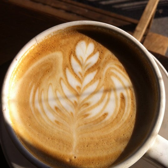 lattes are pretty here. get one!