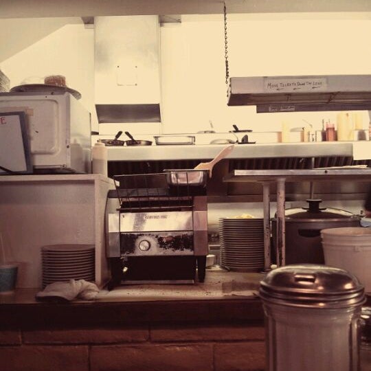 Foto diambil di Cajun Kitchen2 oleh Blake C. pada 1/13/2012