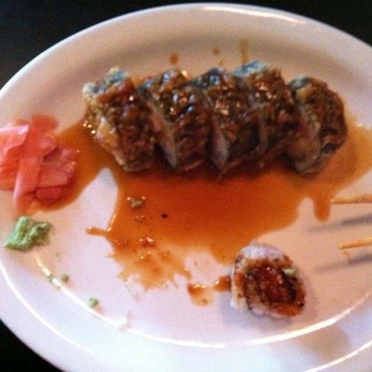 Photo taken at Sushi Bites by Mache K. on 5/9/2011