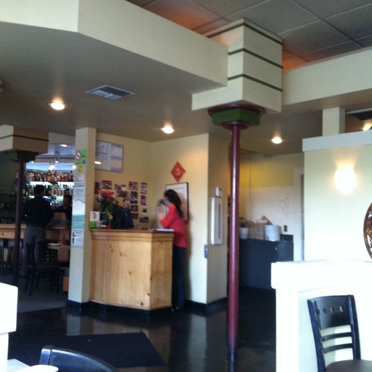 Photo taken at Uptown China Restaurant by Shannon P. on 5/25/2012