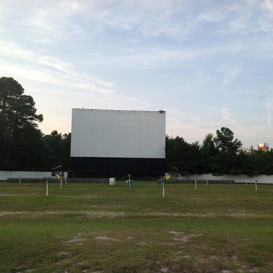 Photo taken at Hwy 21 Drive-in Theatre by Bonnie B. on 6/22/2012