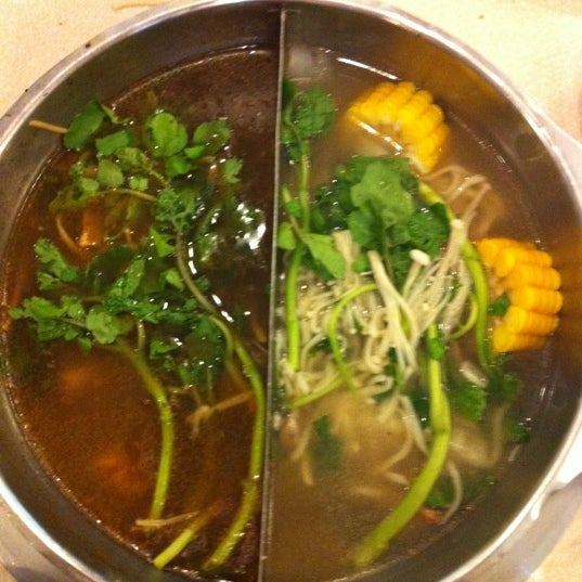 Photo taken at Tien Tien Hotpot Restaurant by Rich S. on 4/14/2012
