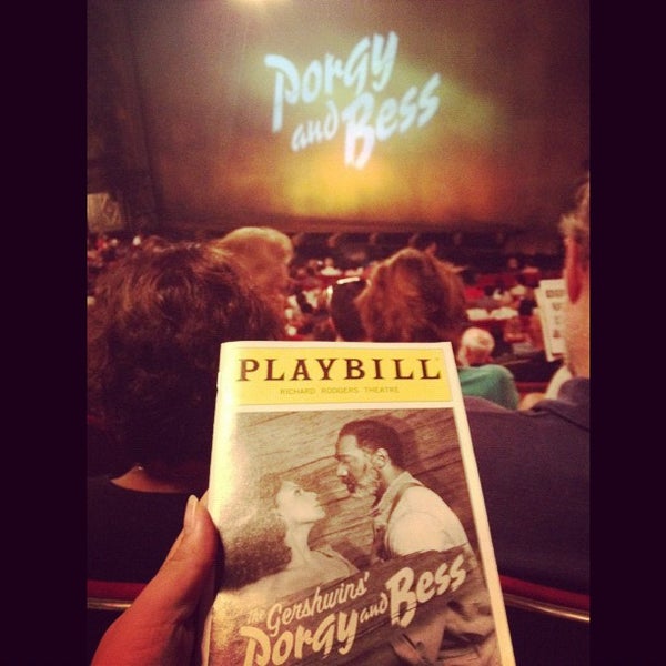 รูปภาพถ่ายที่ Porgy &amp; Bess on Broadway โดย xoxoLizza เมื่อ 9/2/2012